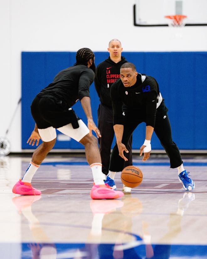 完成合适的 完成合适的